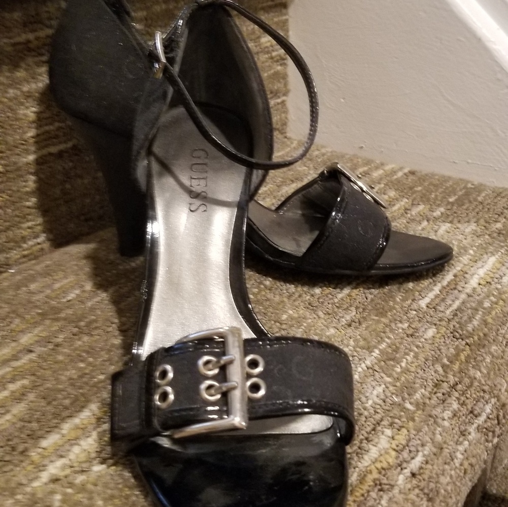 Guess Dressy Black Wedges